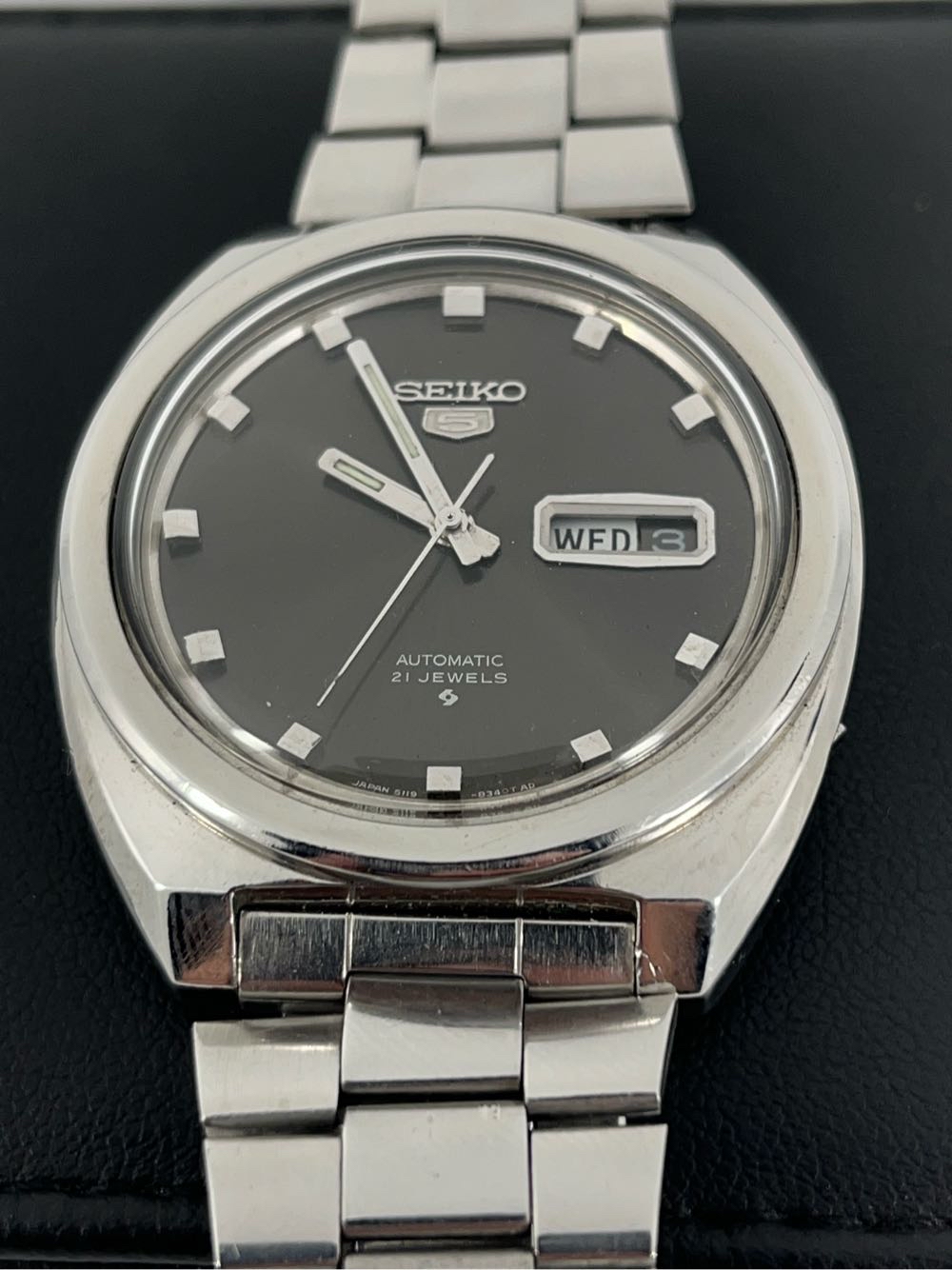 Men's Watches - Seiko 5 Automatic gents wristwatch was sold for R1,050. ...