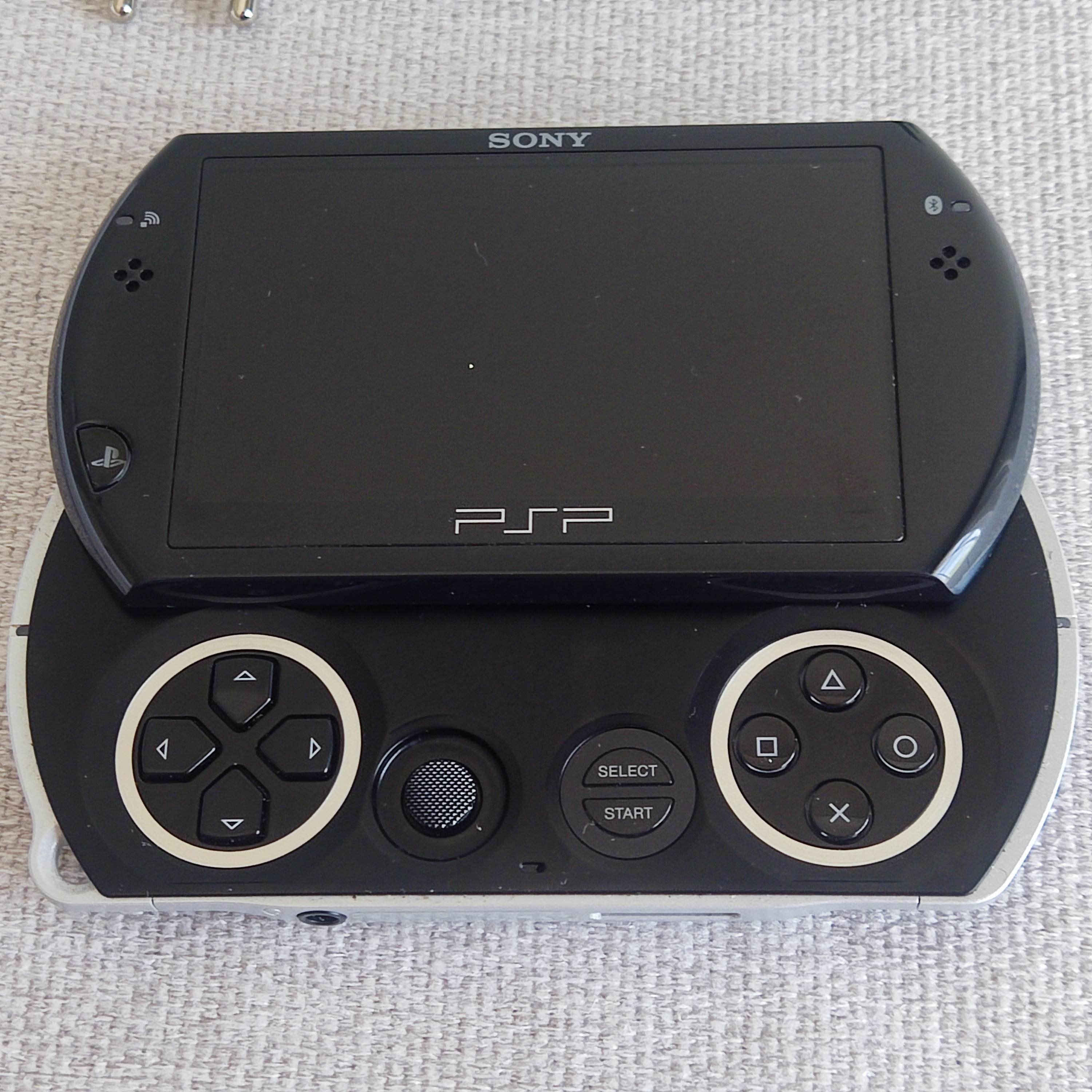 PlayStation Psp Go Sony PSP N 1004 Playstation Portable go for sale in Johannesburg (ID