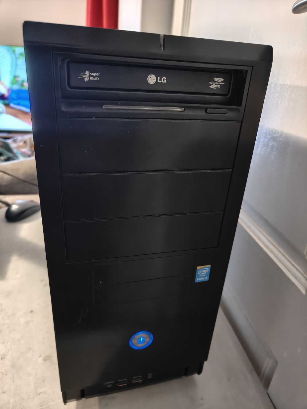 PC Desktops & AllinOnes Xeon 12 thread PC for sale in Cape Town (ID