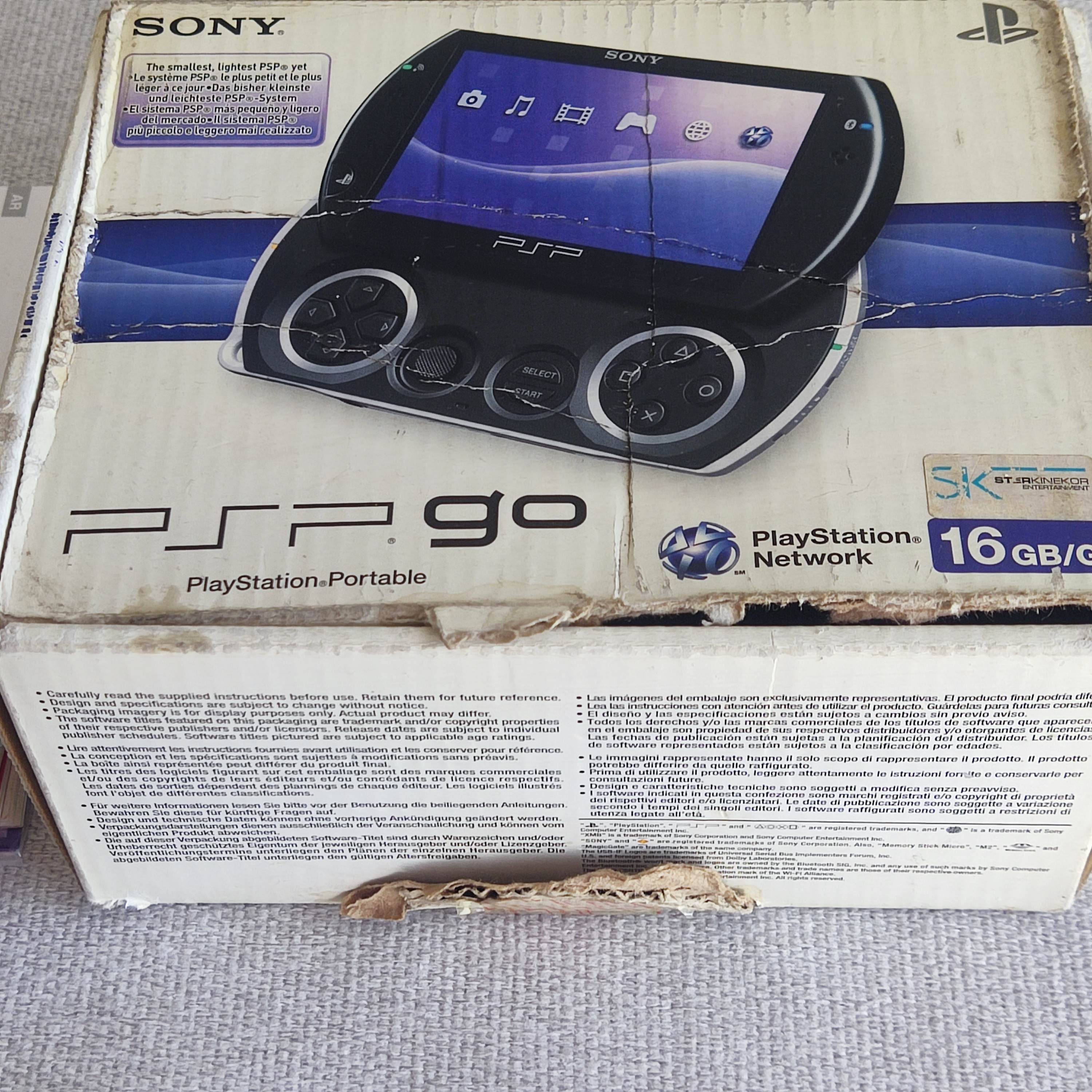 PlayStation Psp Go Sony PSP N 1004 Playstation Portable go for sale in Johannesburg (ID